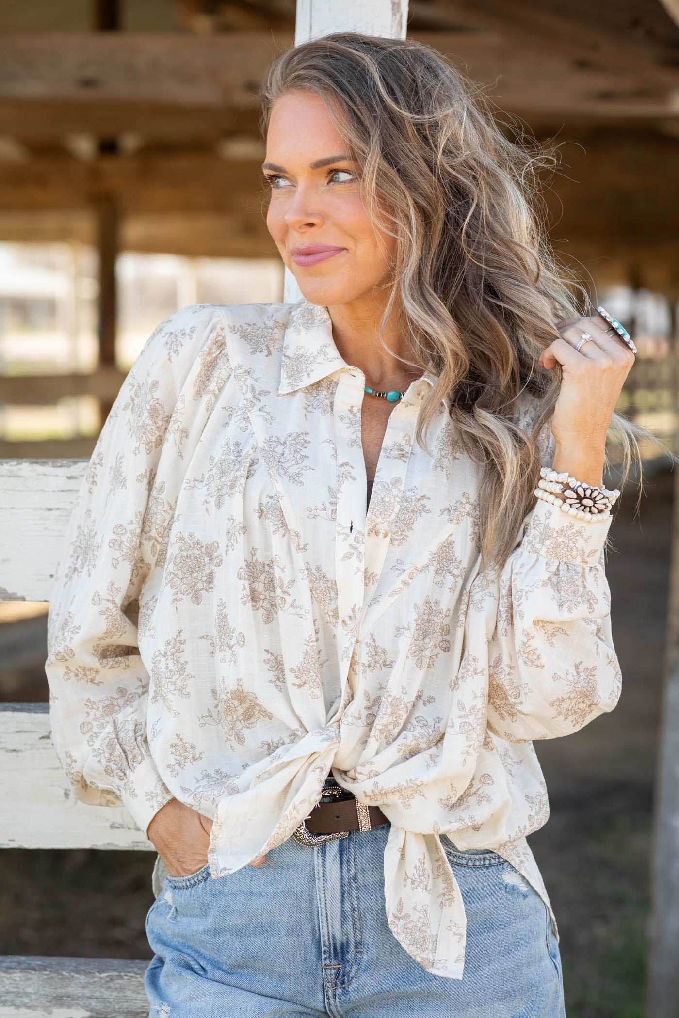 Oatmeal Luxe Floral Pattern Balloon Top