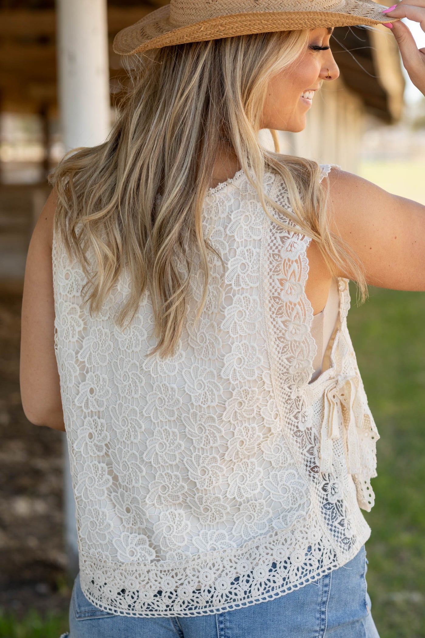 Cream Relaxed Fit Floral Lace Sleeveless Top