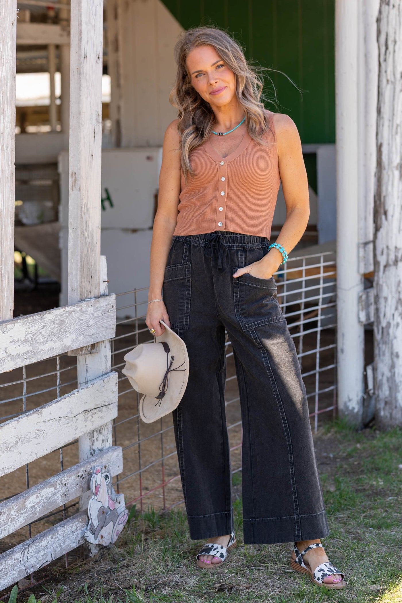 Cinnamon V-Neck Sweater Knit Button Vest Top