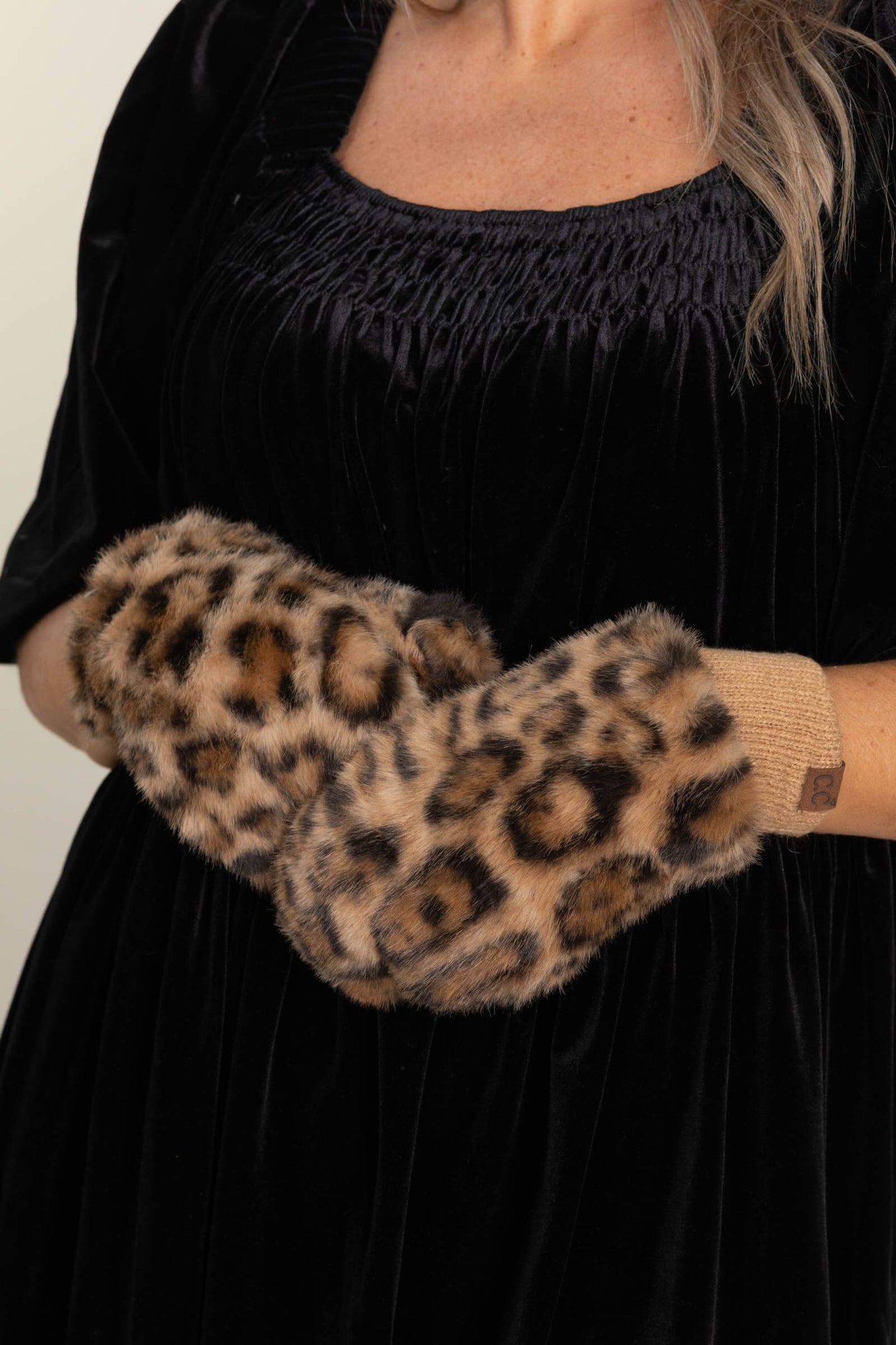 Latte Leopard Faux Fur Mitten Gloves