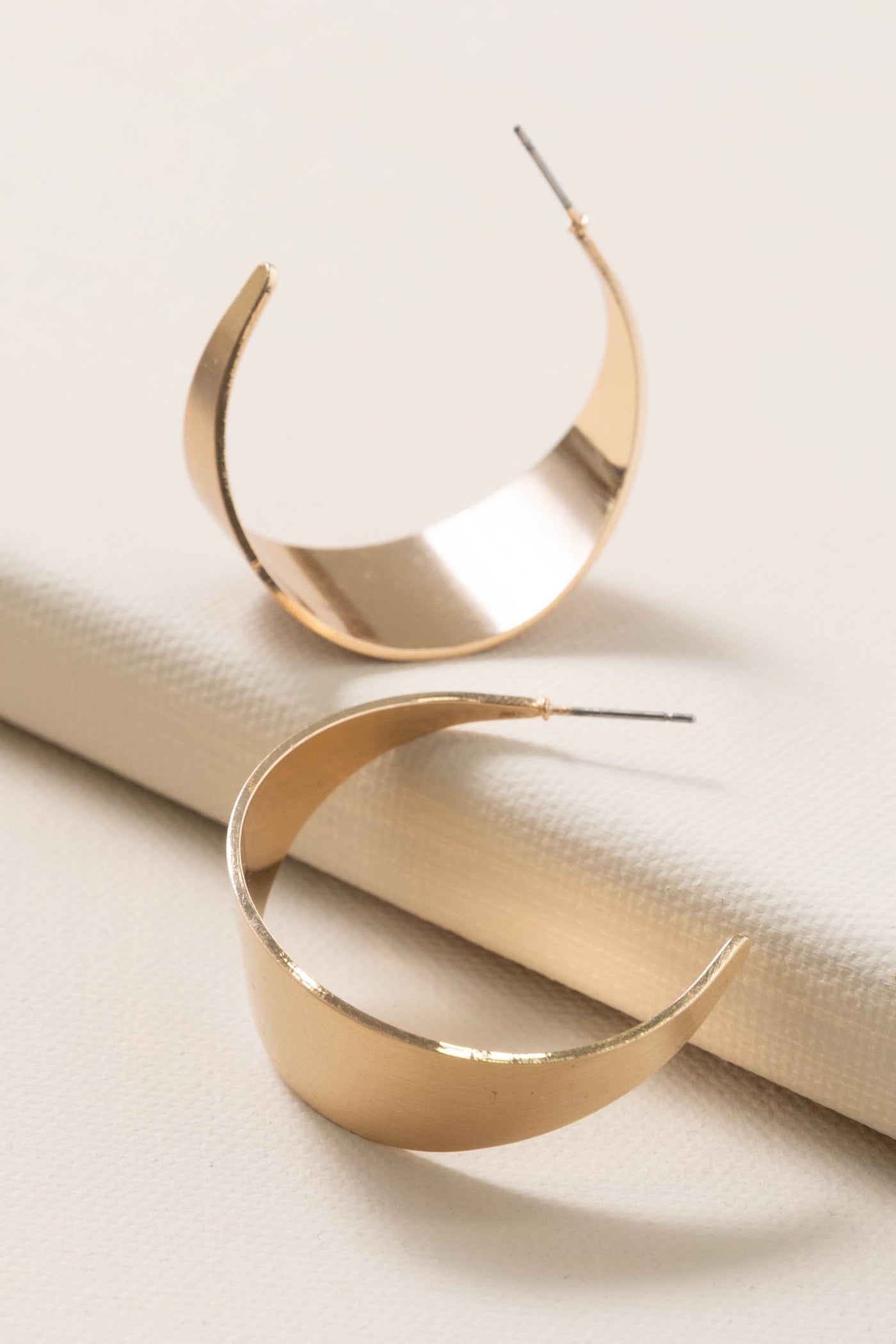 Matte Curved Hoop Earrings
