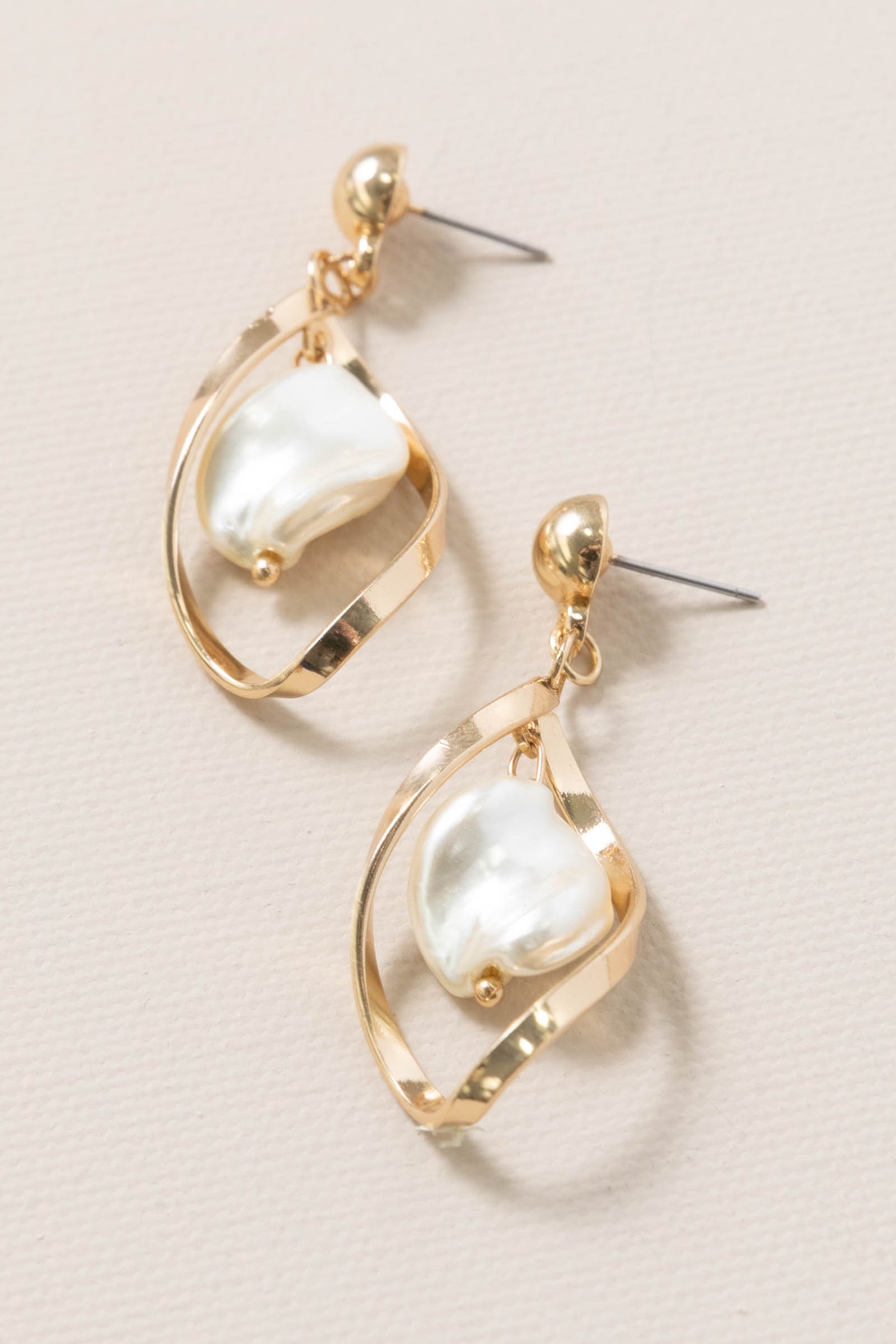 Twisted Teardrop Pearl Earrings