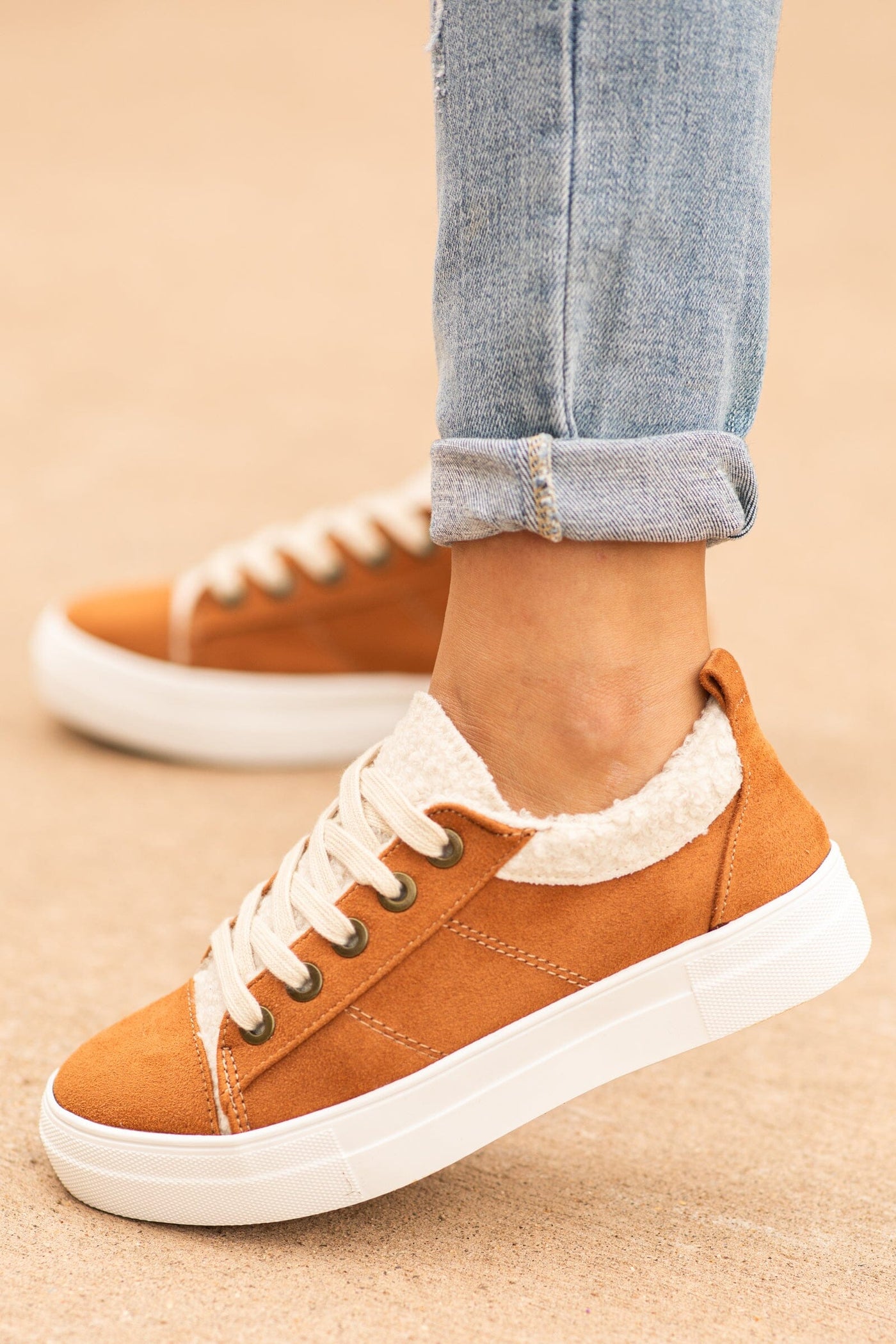 Women's Cinnamon and Beige Lace Up Sneakers | Size 5.5