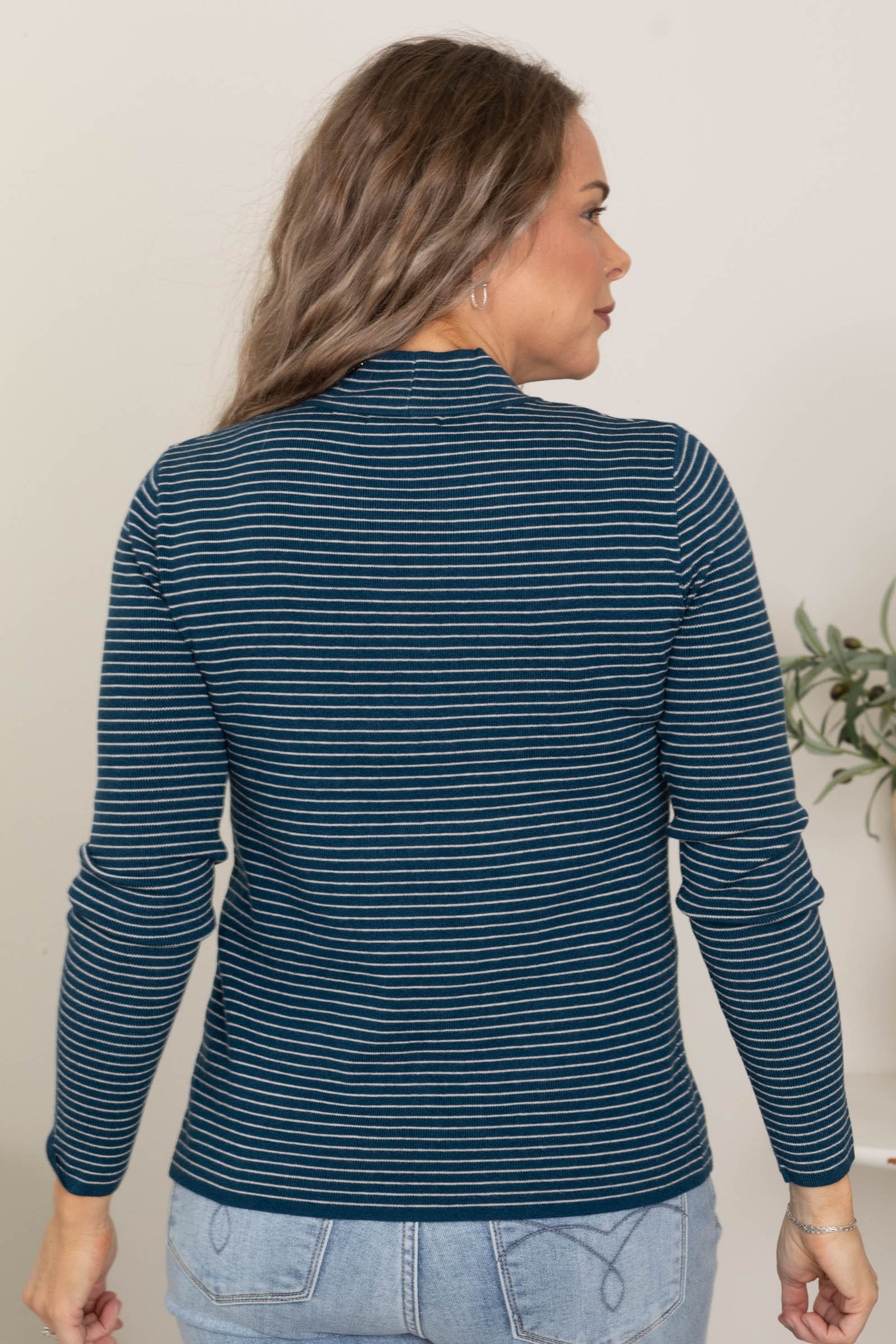 Pinstripes Long Sleeve Mock Neck Knit Sweaters