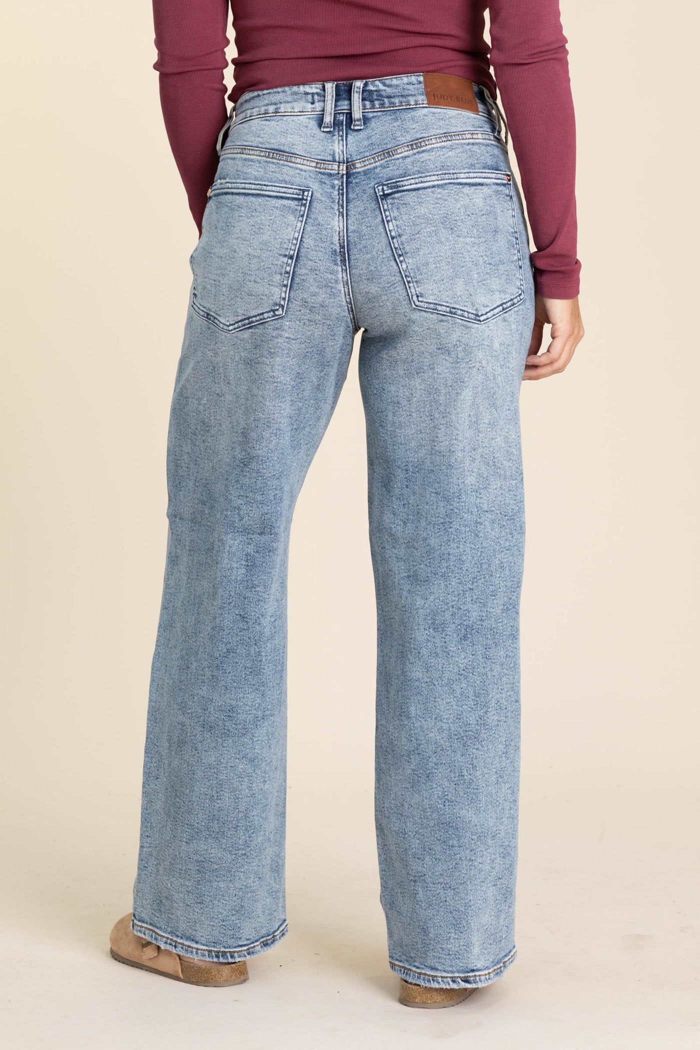 Judy Blue Light Vintage Wash Straight Jeans