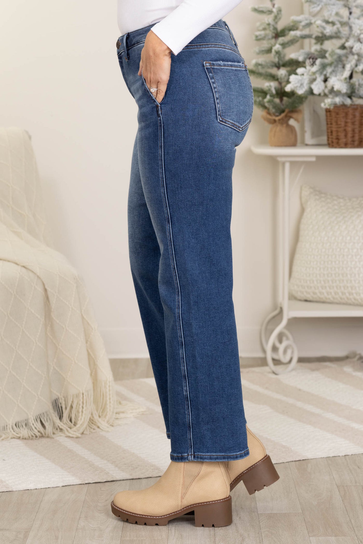 J21 Dark Wash Mid Rise Ankle Straight Jeans