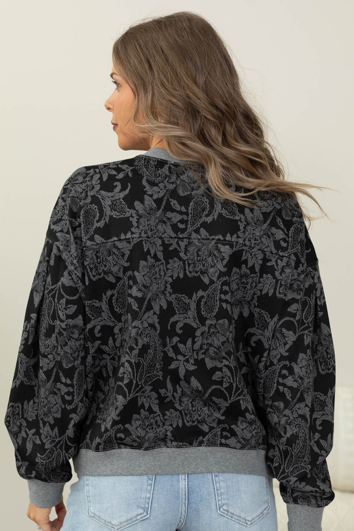 Black and Grey Vintage Floral Print Sweatshirt