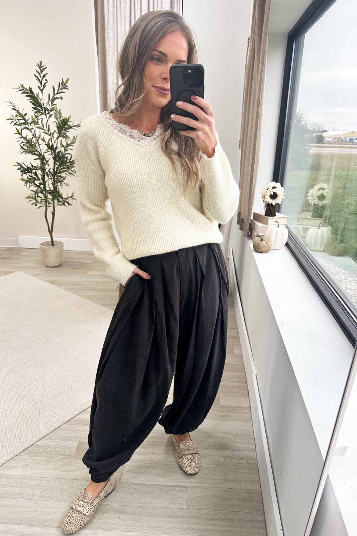 Black Front Pleats Elastic Waist Barrel Joggers