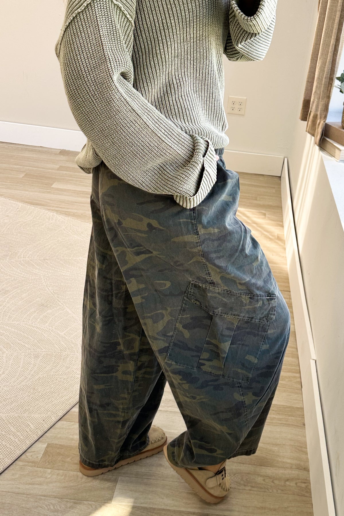 Army Green Camouflage Cargo Pocket Knit Pants