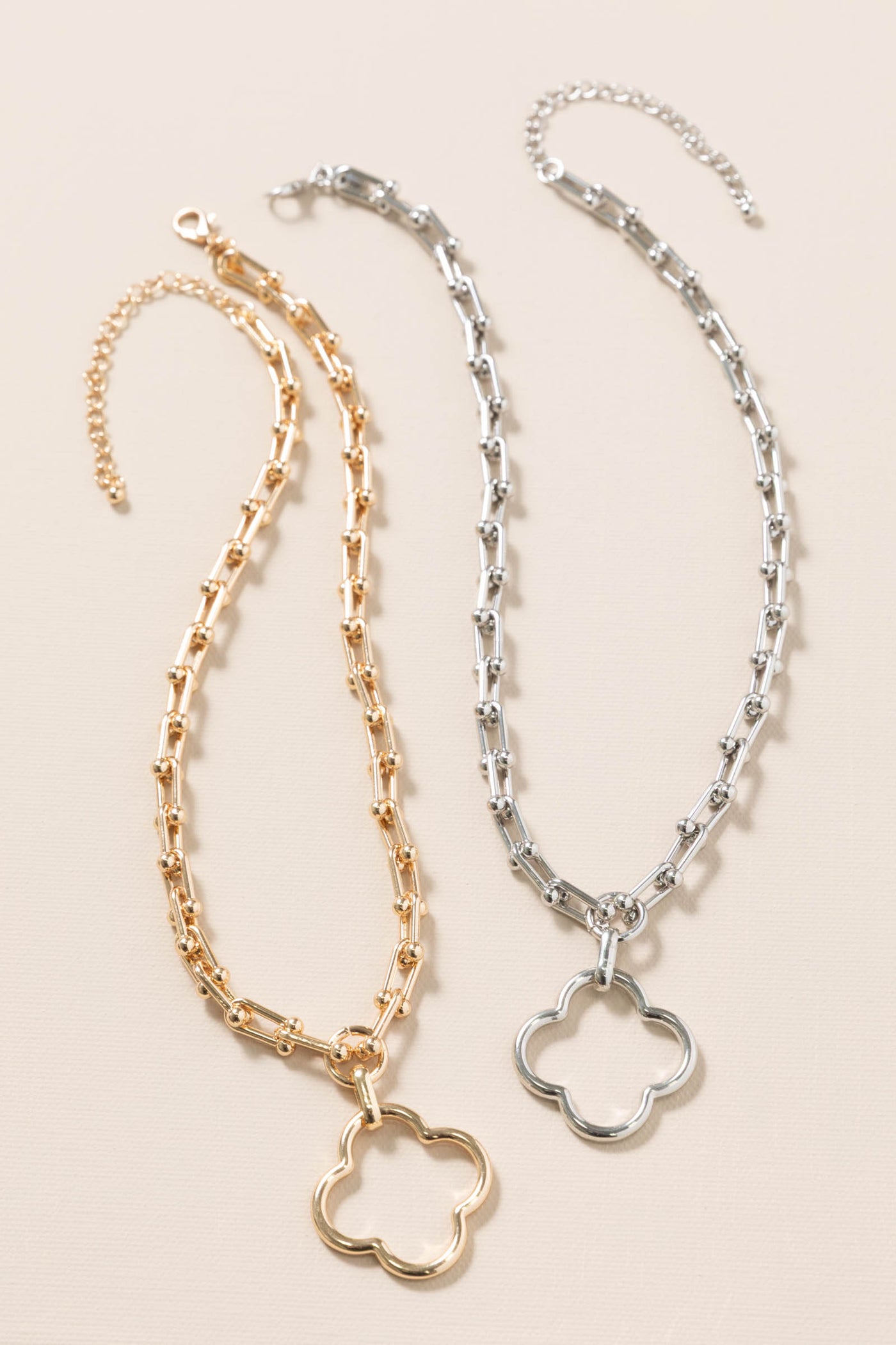 Metal Quatrefoil Pendant Necklaces