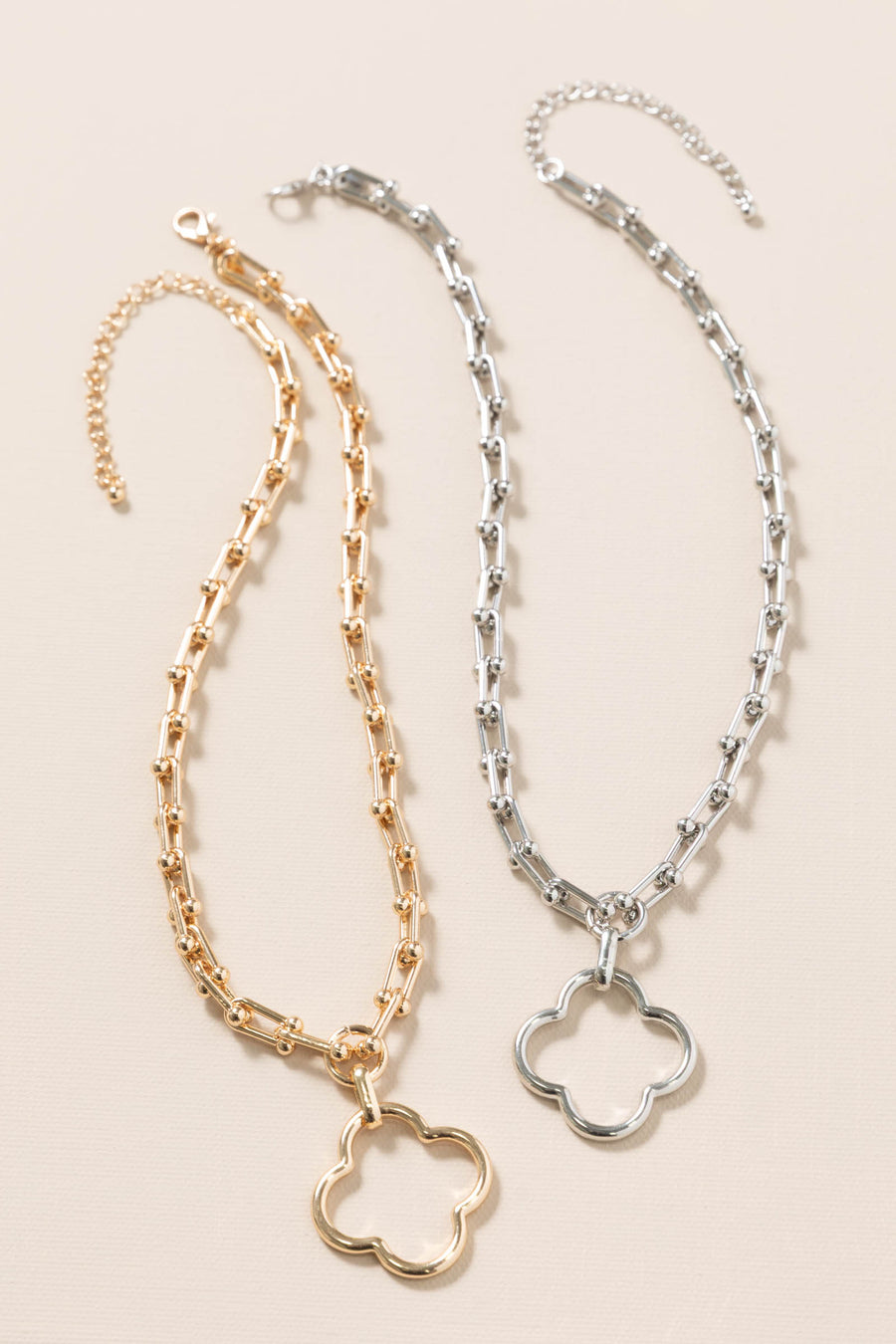 Metal Quatrefoil Pendant Necklaces