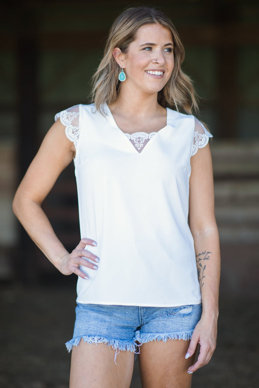 White Scalloped Lace Trim Tank - Filly Flair