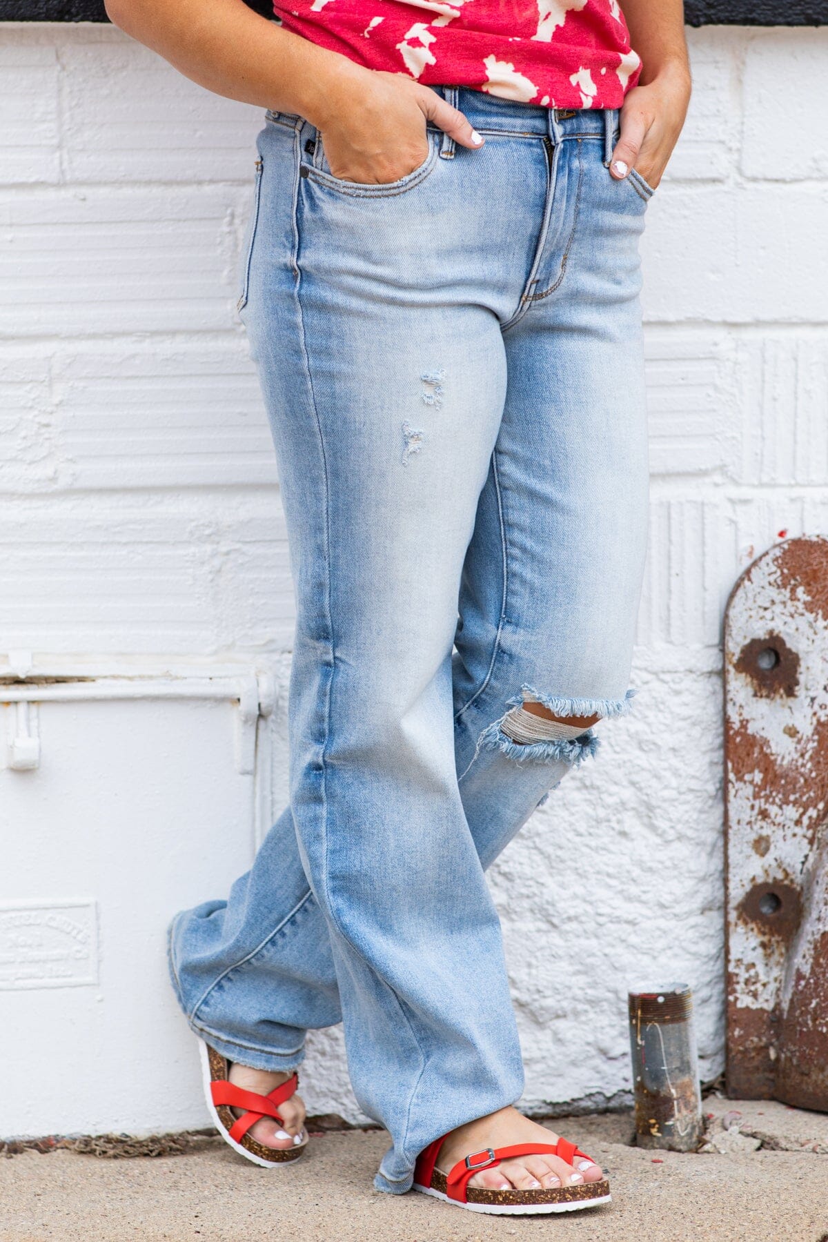 Judy Blue Light Wash Distressed Knee Jeans - Filly Flair