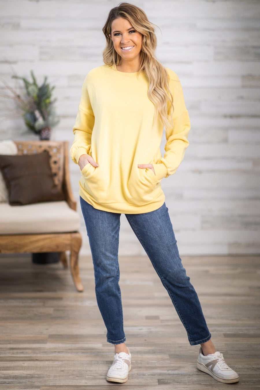 Yellow Crew Neck Sweatshirt With Pockets - Filly Flair