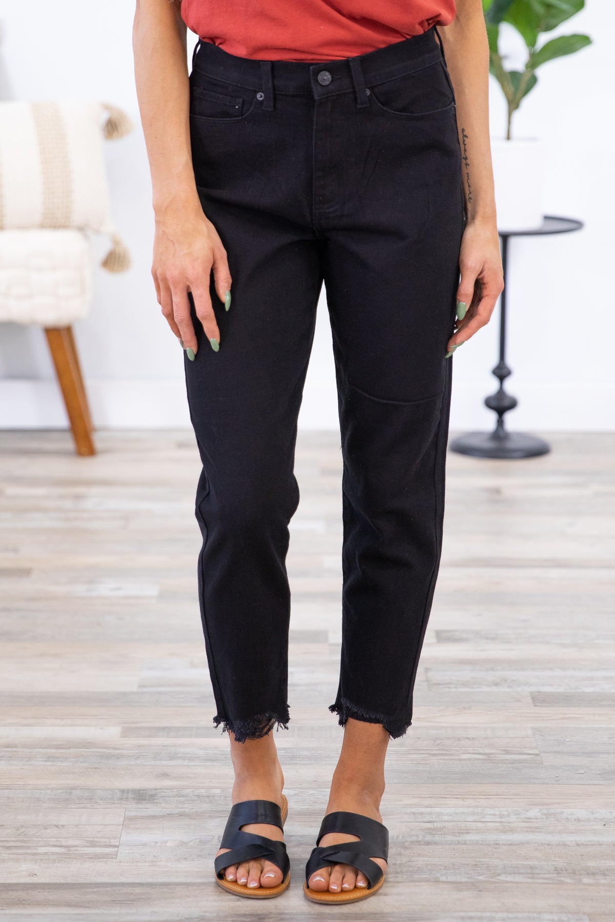Black Raw Hem Relaxed Fit Jeans - Filly Flair