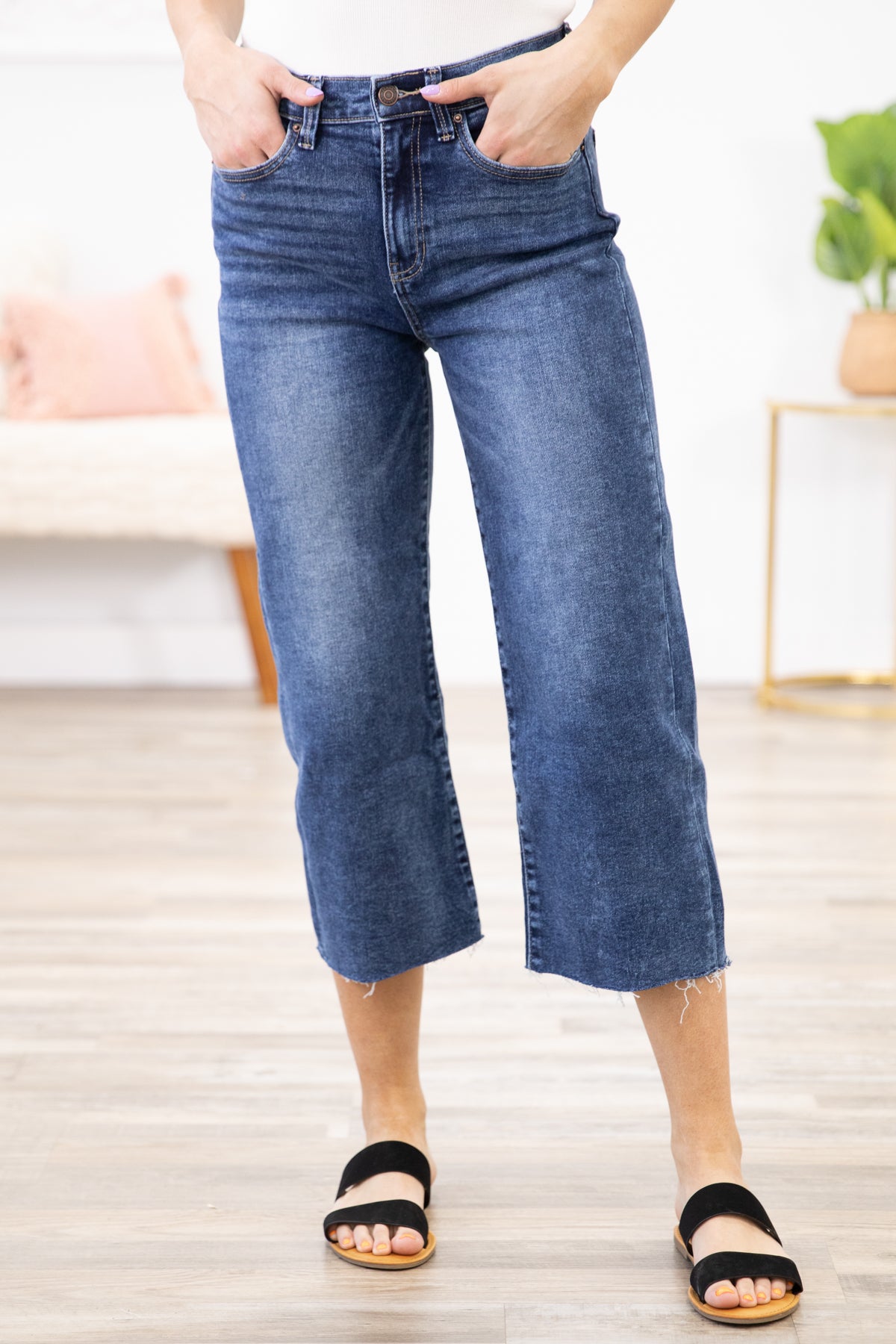 Dark Wash Raw Hem Cropped Jeans - Filly Flair
