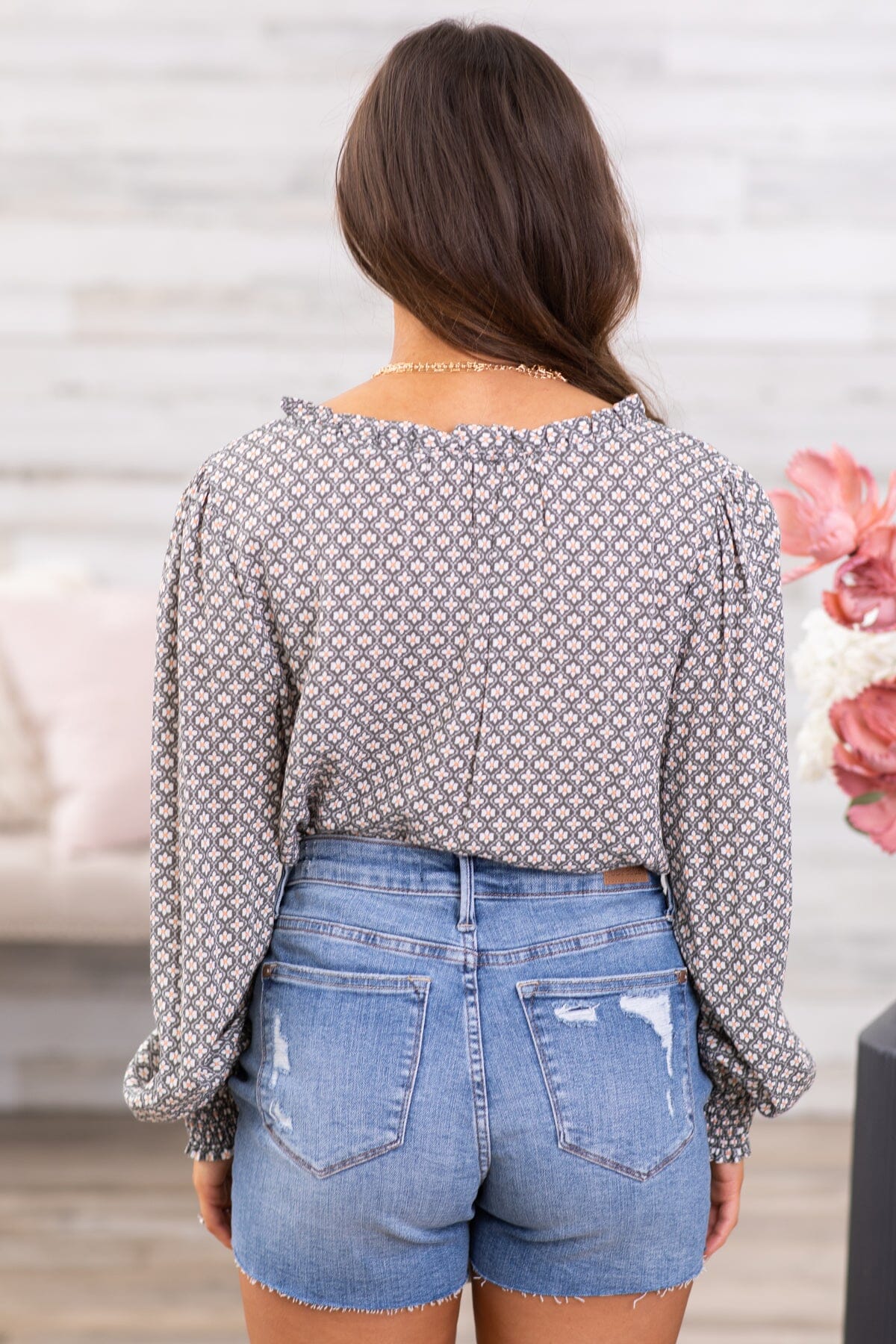 Grey Geometric Print Smocked Cuff Top · Filly Flair
