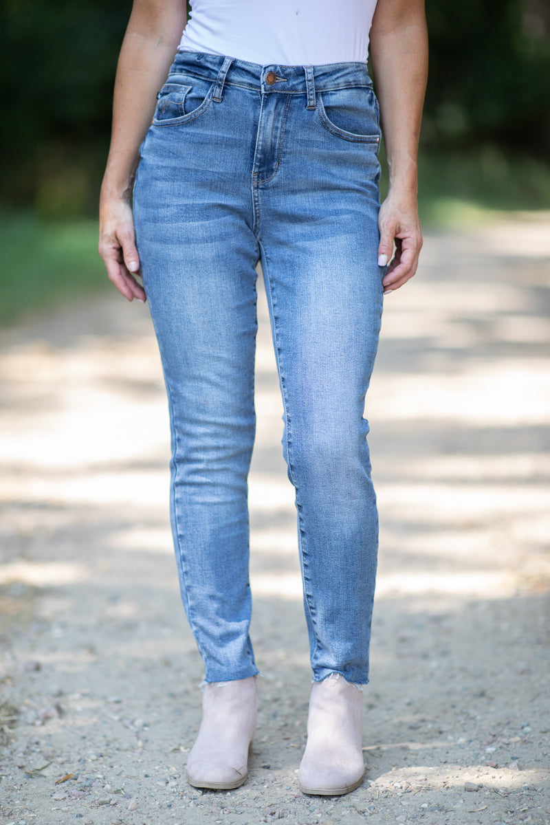 Judy Blue Frayed Hem Cell Phone Pocket Dad Jeans