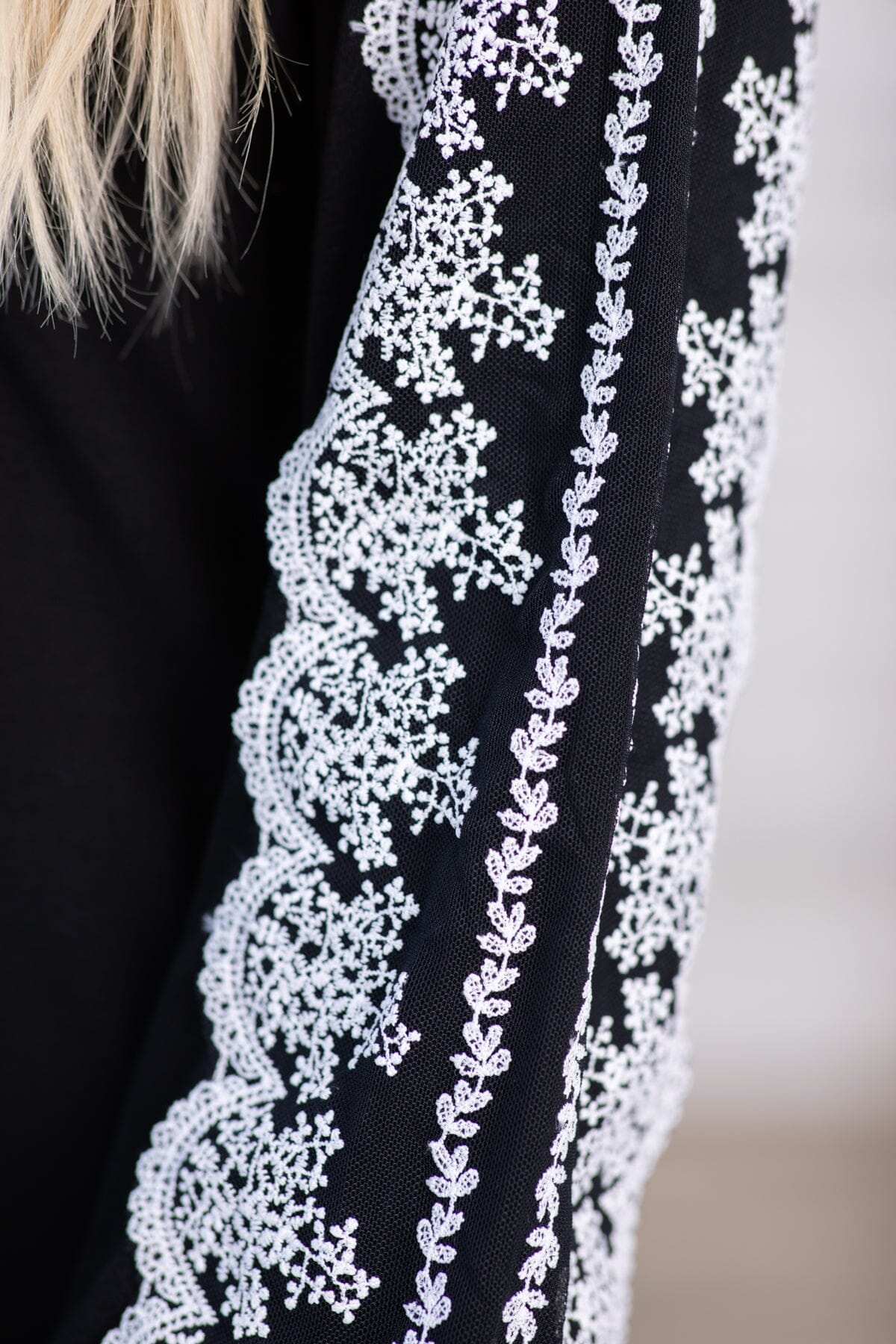 Black and White Lace Sleeve Detail Top - Filly Flair