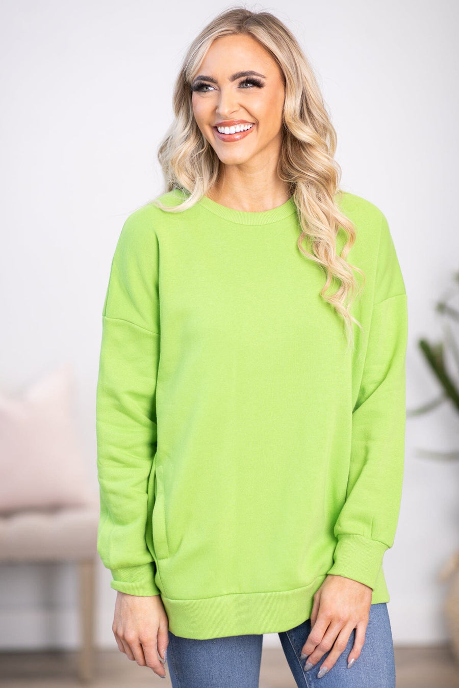 Kelly Green Crew Neck Sweatshirt With Pockets - Filly Flair