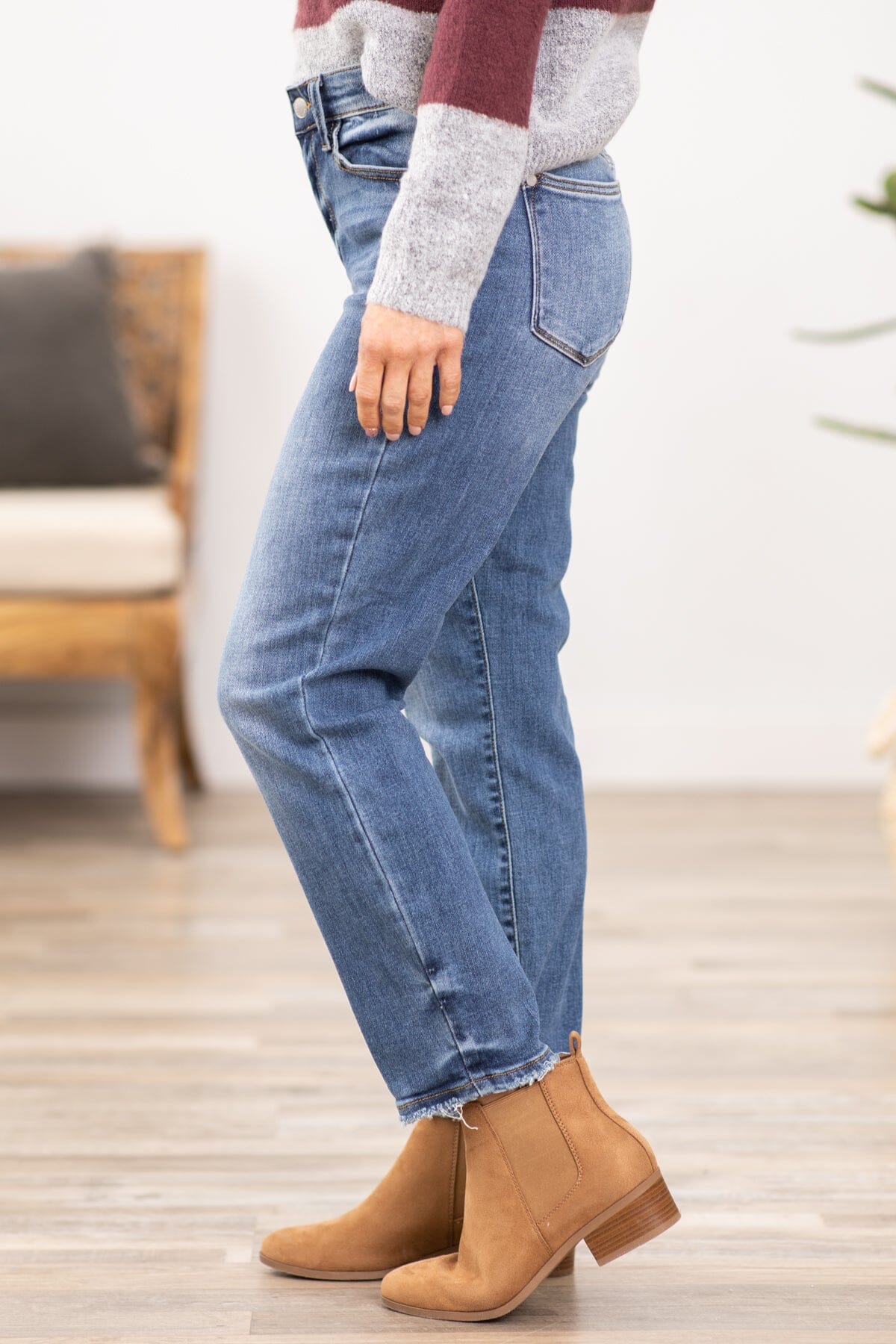 Levi's® Women's Mid-rise '94 Baggy Straight Jeans - Medium Indigo  Destructed 32 : Target